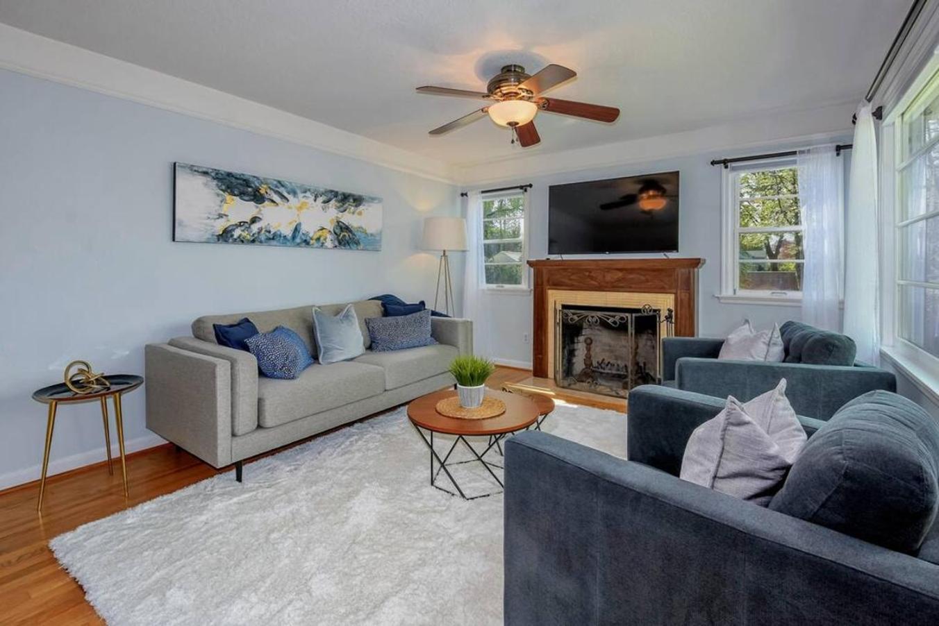 Style Meets Comfort In Beautiful Design Vancouver Bagian luar foto