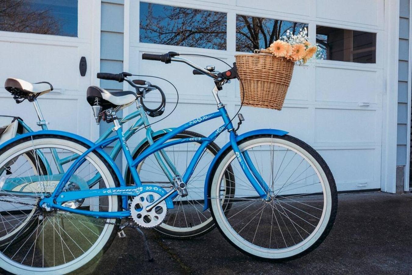 Style Meets Comfort In Beautiful Design Vancouver Bagian luar foto